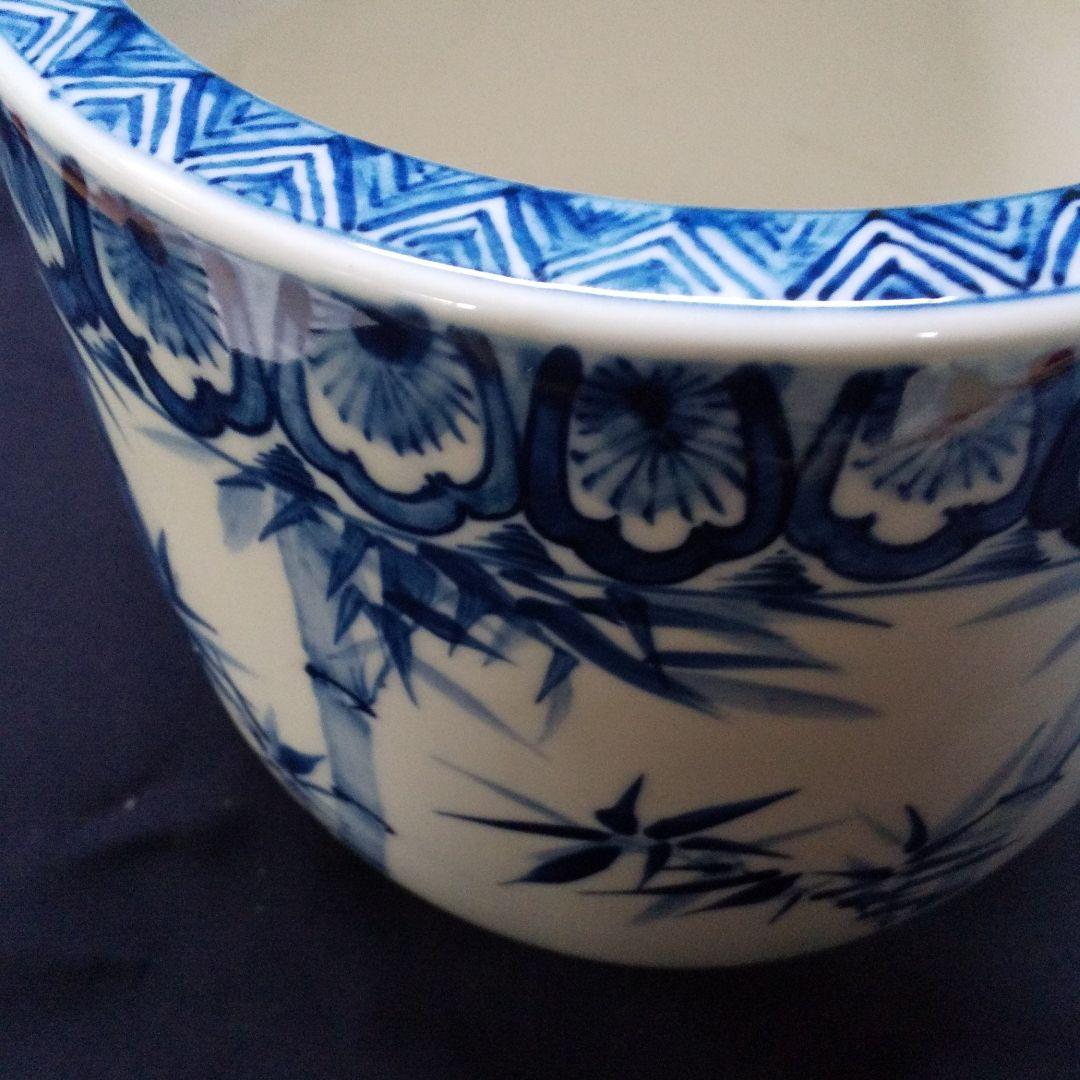 染付小型手あぶり火鉢  (芳州作)