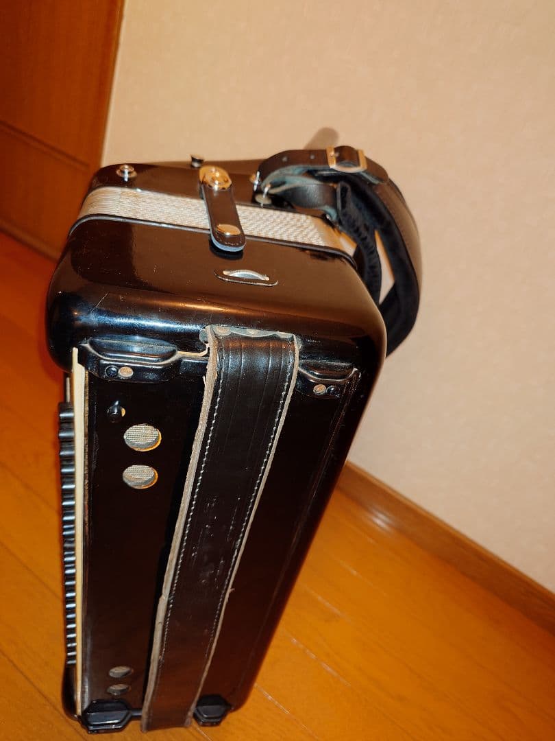 イタリア製　アコーディオン　EXCELSIOR エキセルシャー　MOD.400