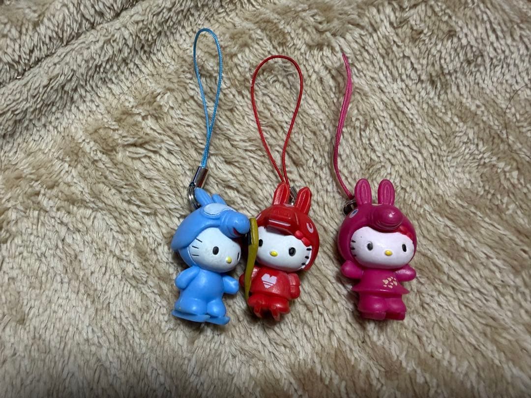 ご当地キティ　根付けストラップ等　29点　まとめ売り