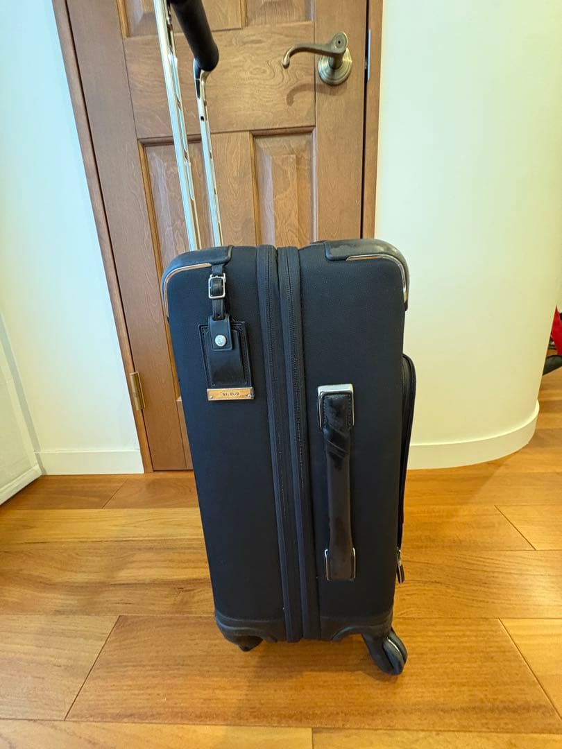 TUMI トゥミ　機内持ち込み可　エグゼクティブ　スーツケース　255060D2