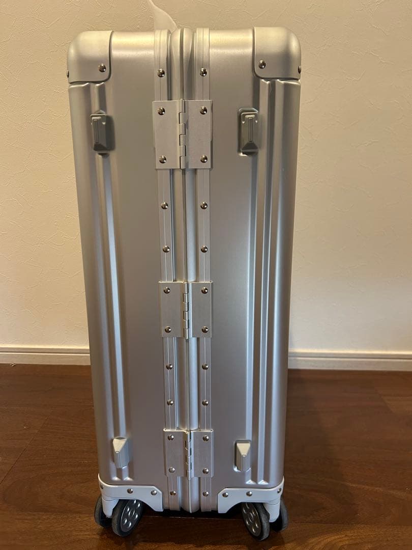 ⭐︎非売品⭐︎メルセデスベンツ キャリーケース シルバー 65L