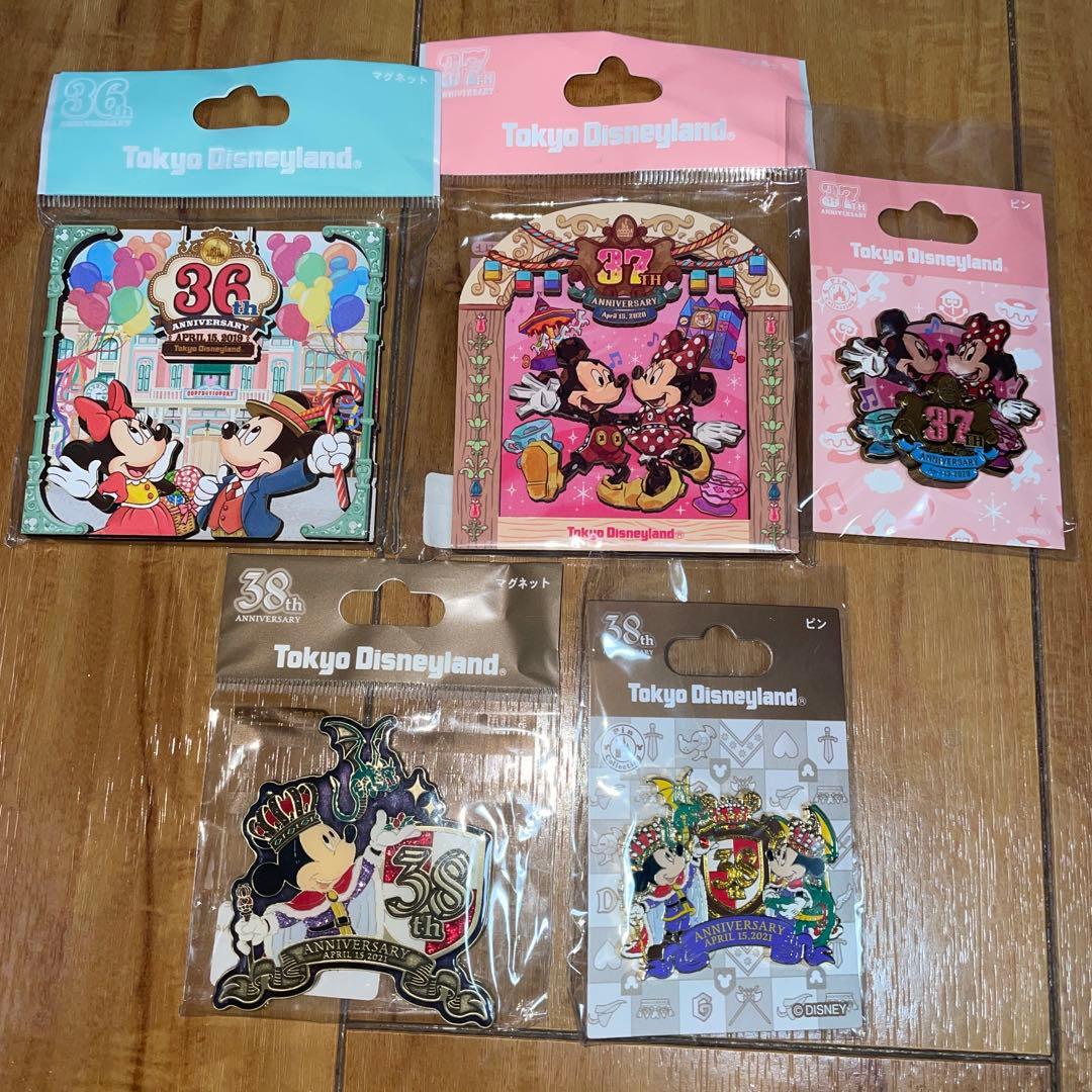 東京ディズニーランド ピンバッジセット 36-38周年
