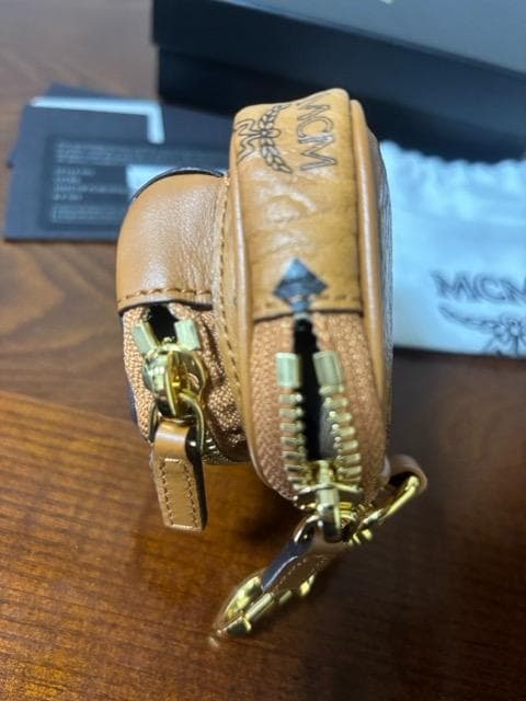 MCM エアポッドケースチャーム MXZBSVI08CO001