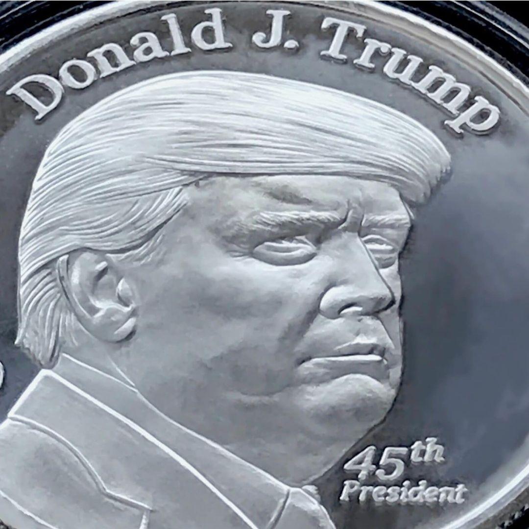 シルバー　トランプ