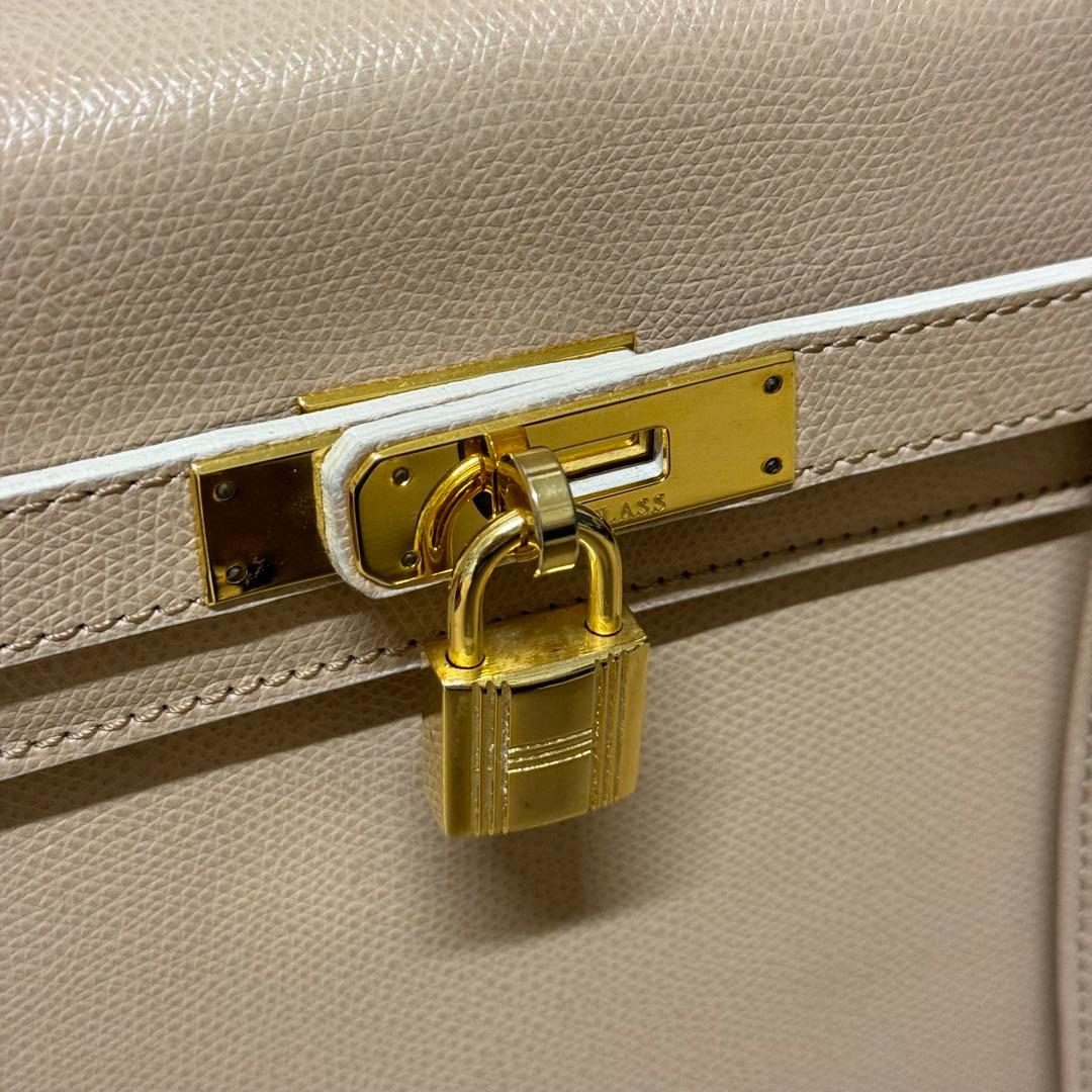 超希少！ヘンリーハイクラス 2way ベルトデザイン　ハンドバッグ　ベージュ