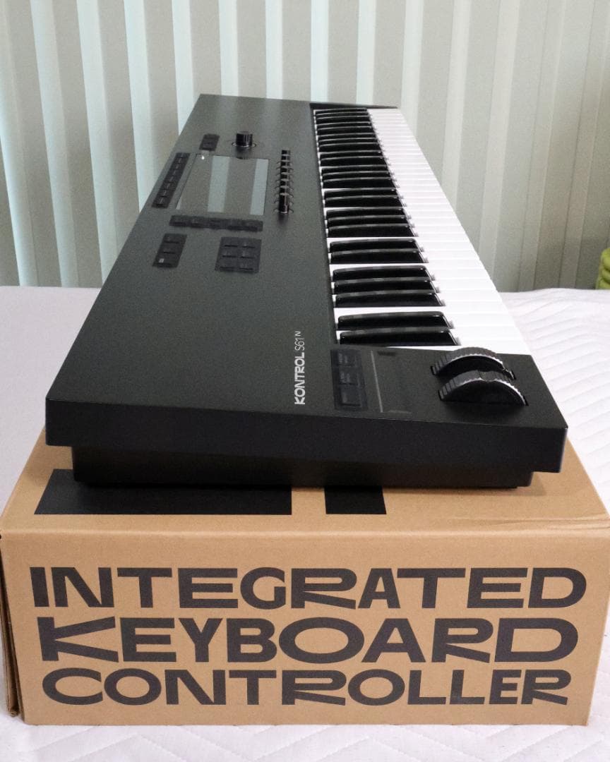 【超お勧め】Native Instruments KONTROL S61 MK3