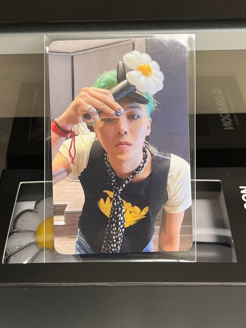 新品、未開封、G-DRAGON ペンライト&キーリング外 付属品 セット