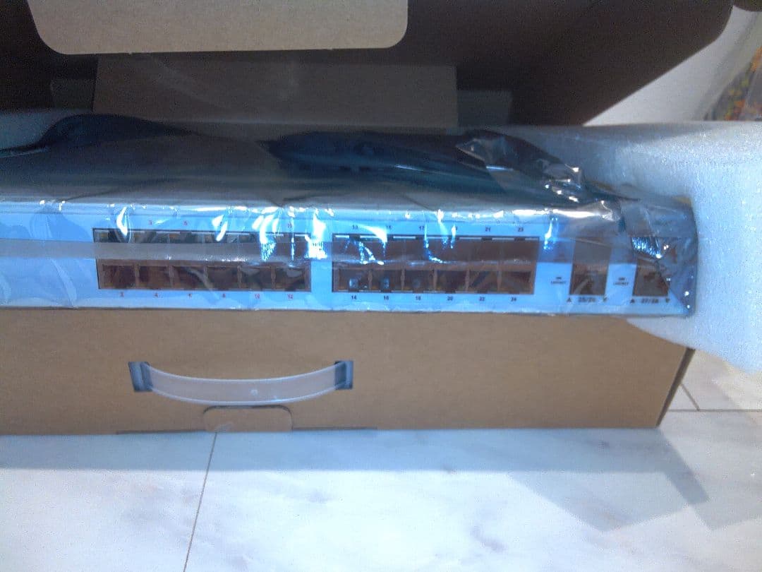 a63 Fortinet FortiSwitch 124F POE 新品未使用