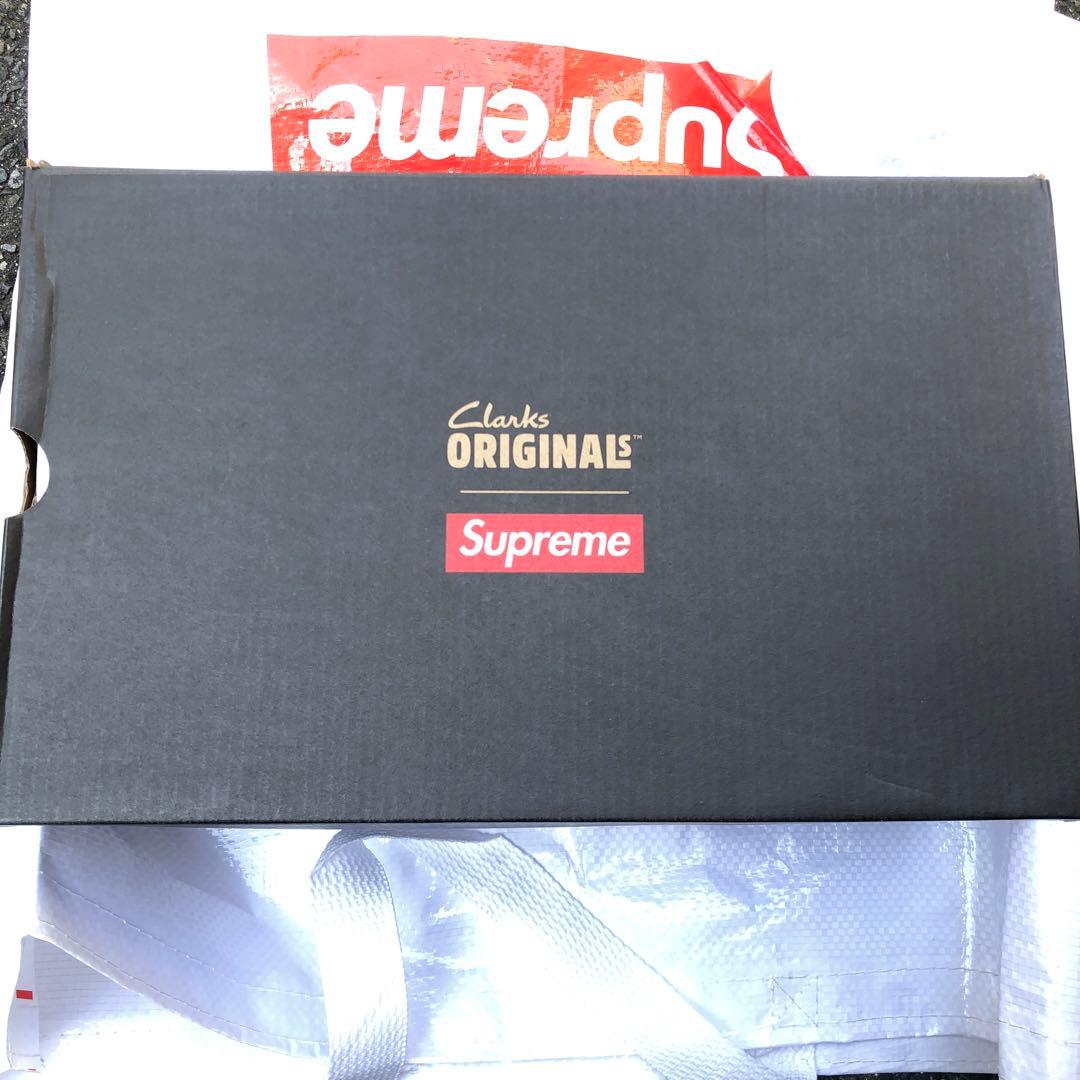 靴 Clarks Reflective Wallabee \"Natural\"