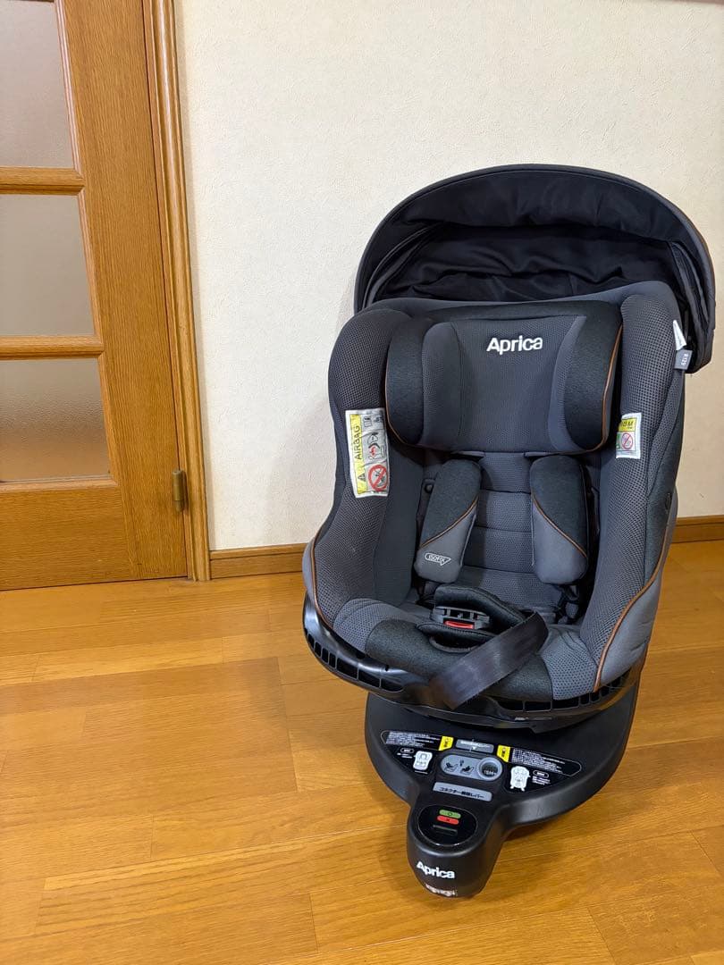 クルリラ ビッテ プロテクト Aprica チャイルドシート