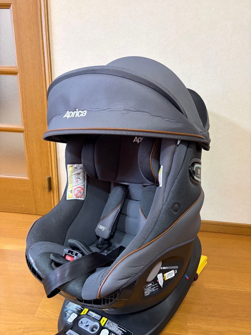 クルリラ ビッテ プロテクト Aprica チャイルドシート