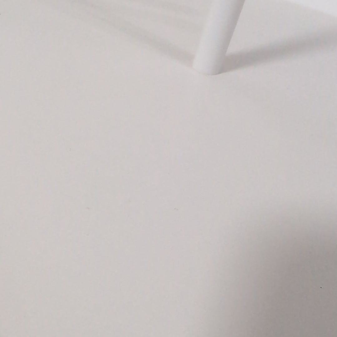 HAY サイドテーブル DLM ドントリーブミー