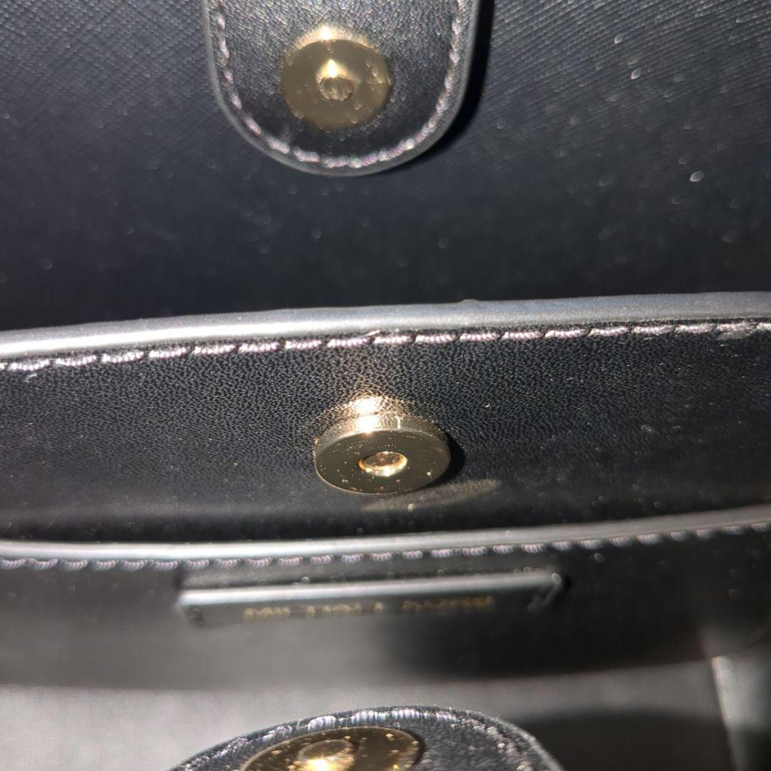 グミ極美品☆Michael Kors ブラック PRATT レザー ショル