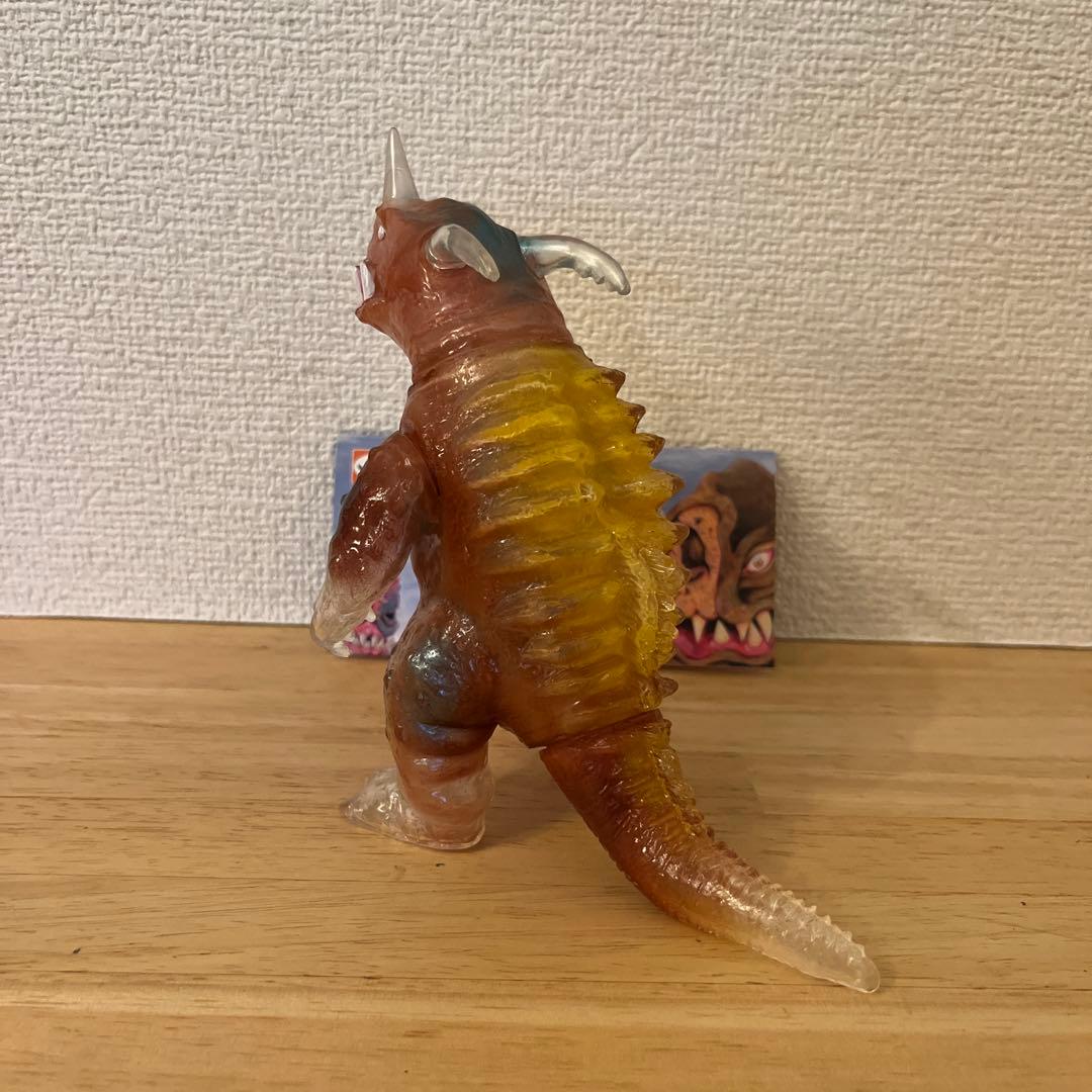 ヤモマーク ネロンガ クリア成型