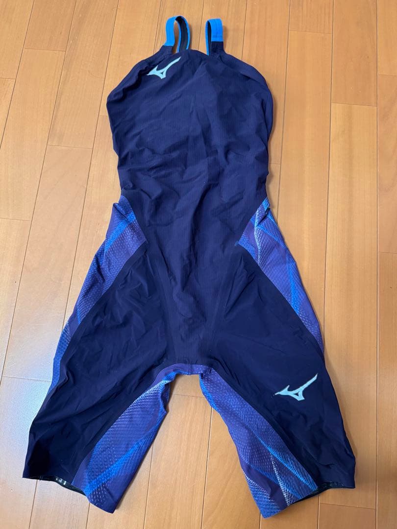 ミズノ　GX SONIC V MR レディースM 新品未使用　競泳水着