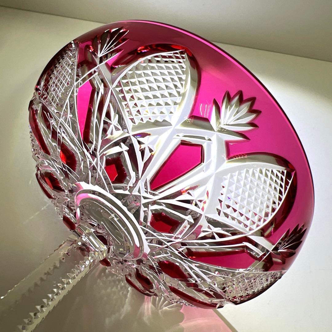 バカラ最高級シリーズ　ツァーシャンパンクープ　（赤）共箱　高さ27.2㎝