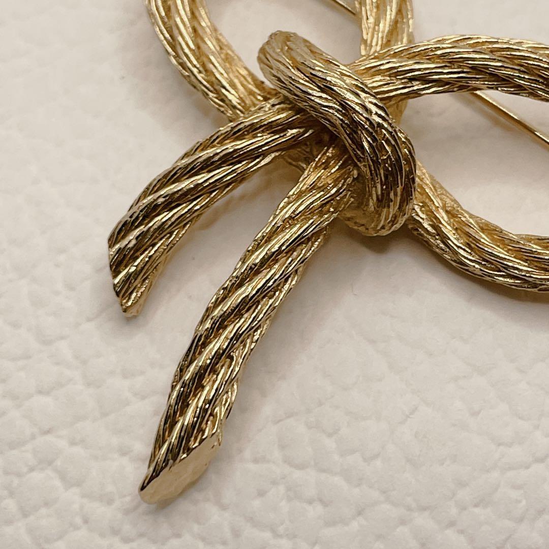 DIOR ヴィンテージ　ブローチ　リボン　ゴールド　クリスチャンディオール