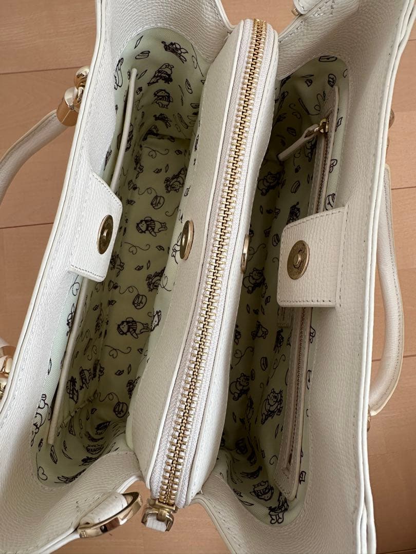 Samantha Thavasa くまのプーさんコレクション　2wayバッグ