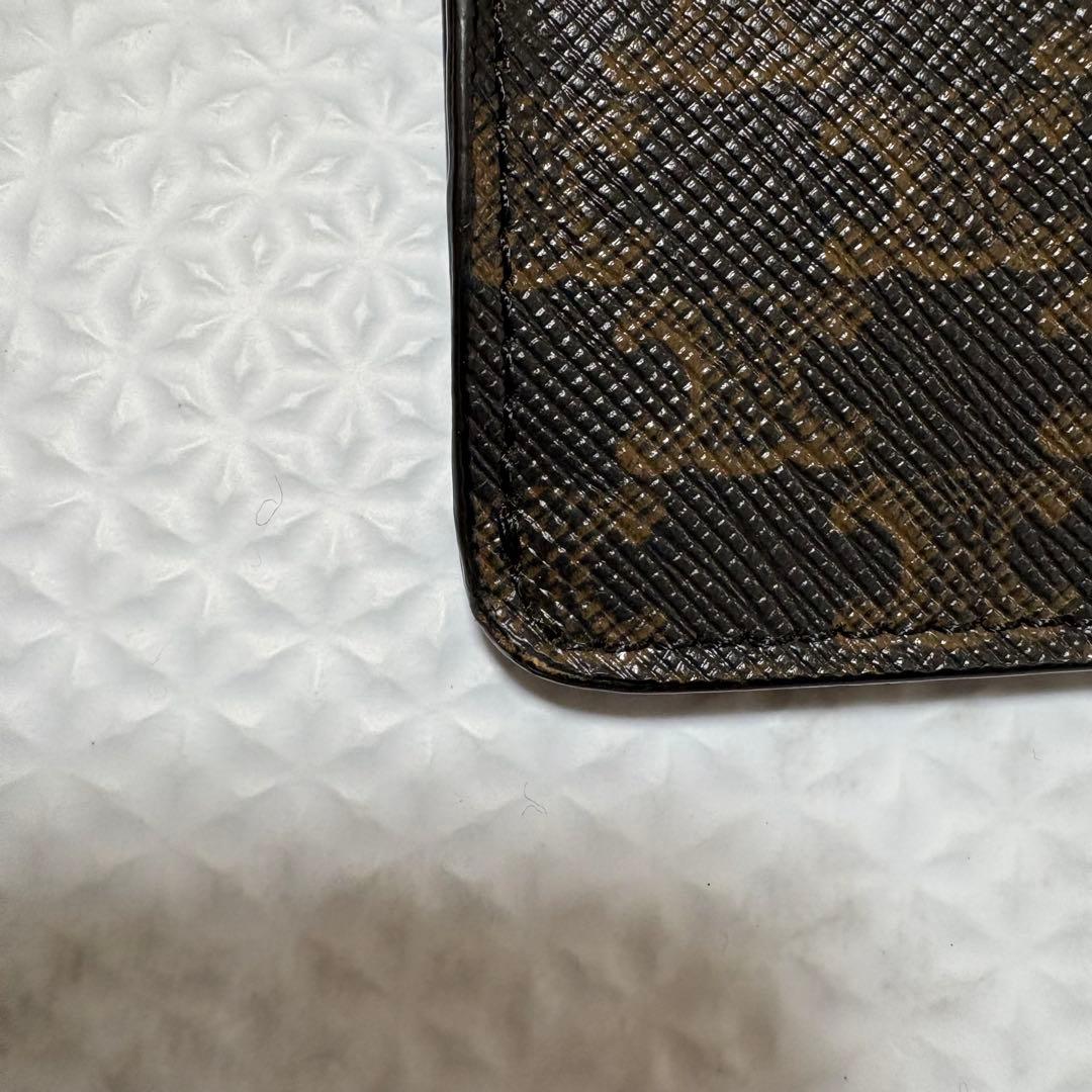 美品 セリーヌ トリオンフ マカダム スマホショルダー 斜めがけ フォンケース