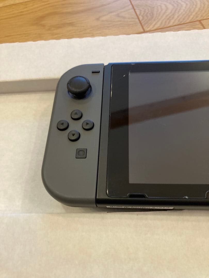 ニンテンドースイッチ　本体　中古　おまけ付き