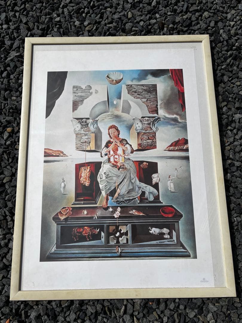 サルバドール・ダリ 「Port Lligatの聖母」 額装ポスター