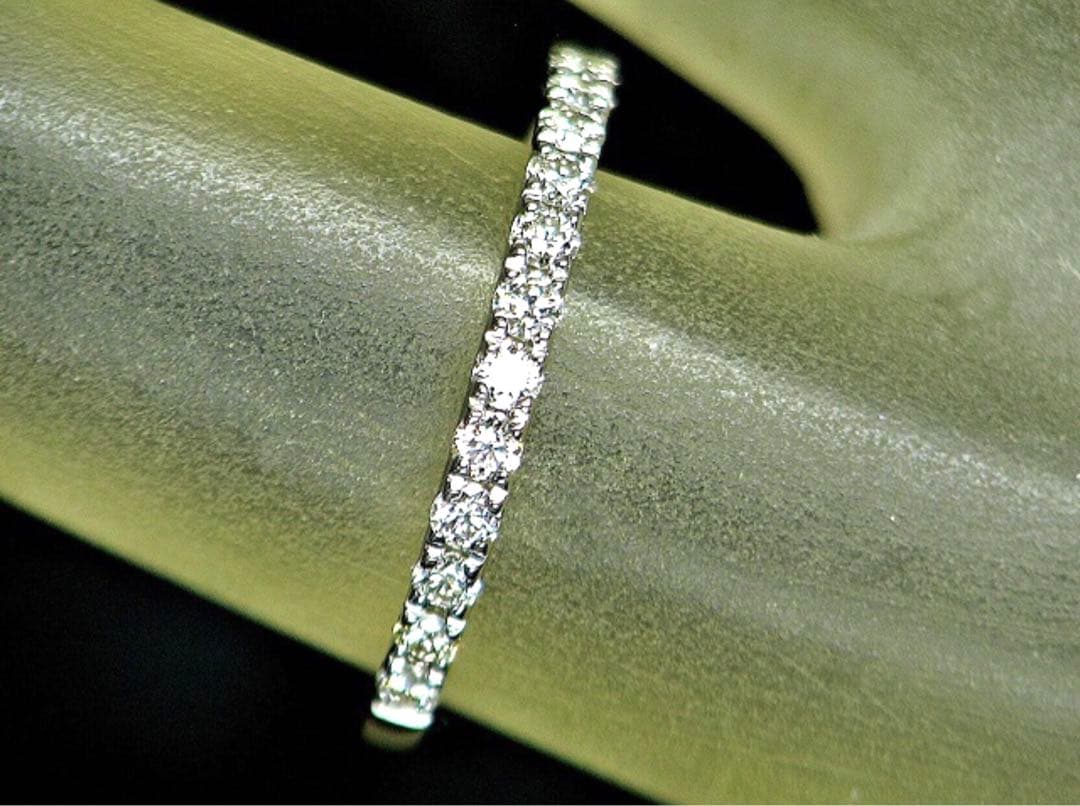 0.30ct天然ダイヤモンド　ハート＆キューピットPT950エタニティリング