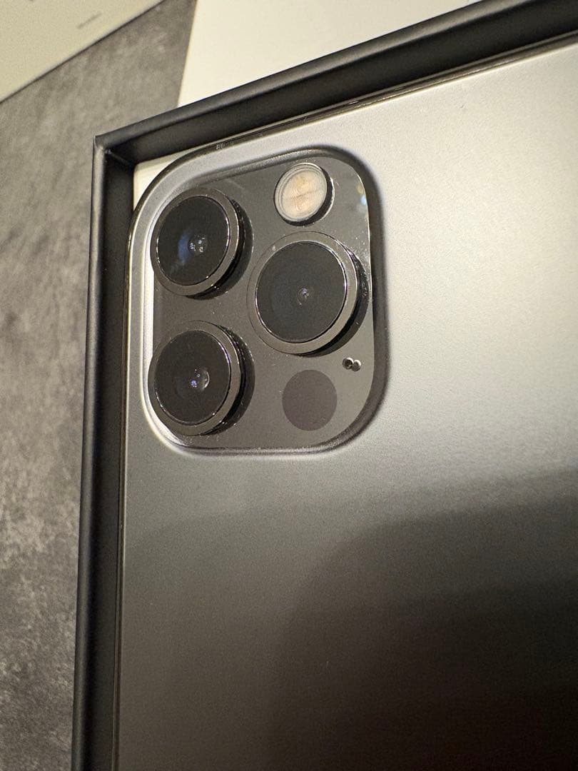 Tsumi　iPhone12Pro美品256GB 付属品完備