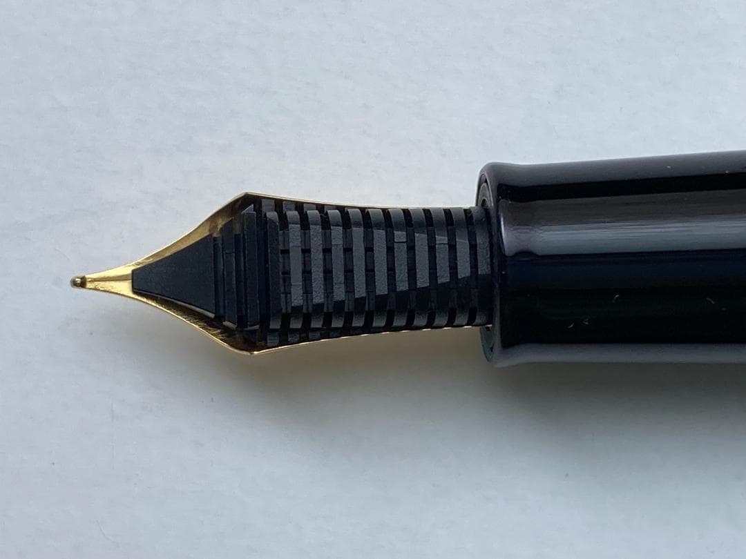 SAILOR　セーラー　プロフィット ライト 万年筆 ゴールドトリム