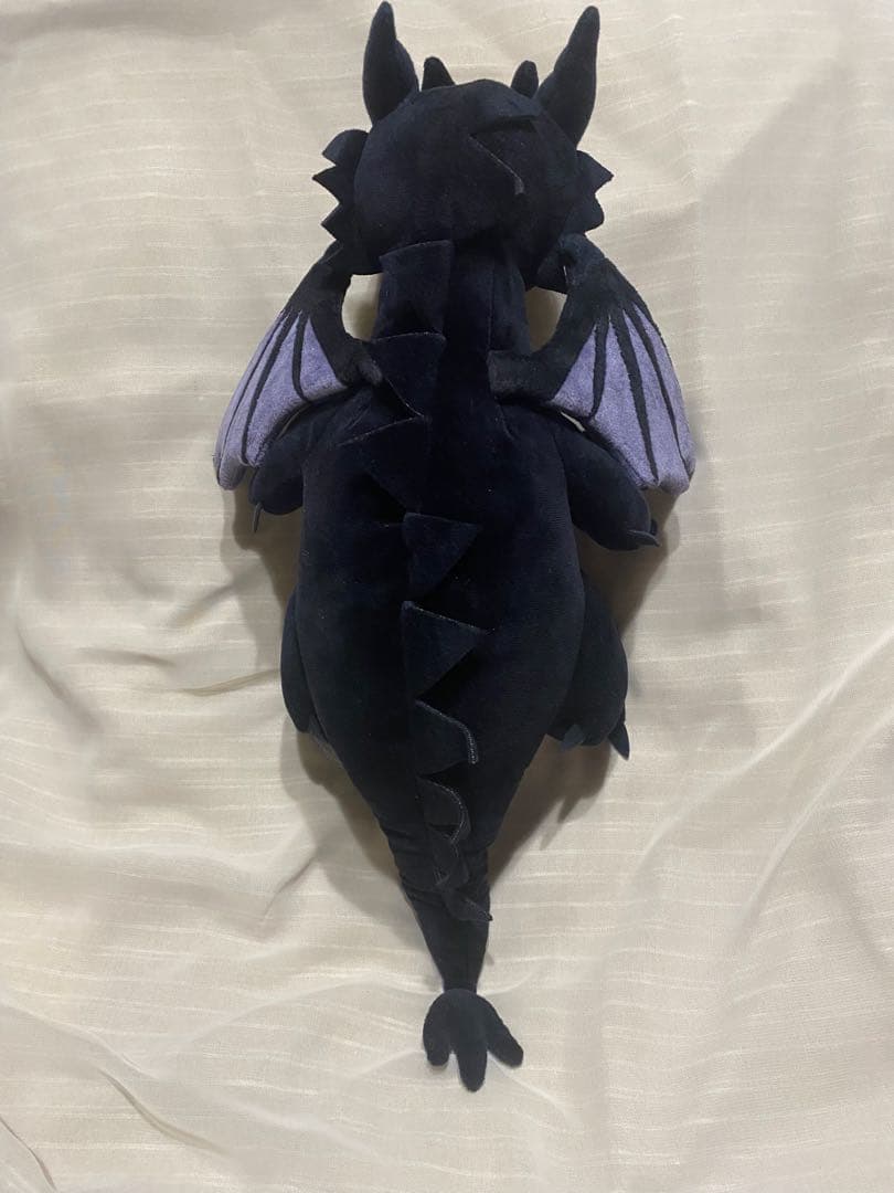 ツイステ マレウスの抱っこぬいぐるみ 幼体ver