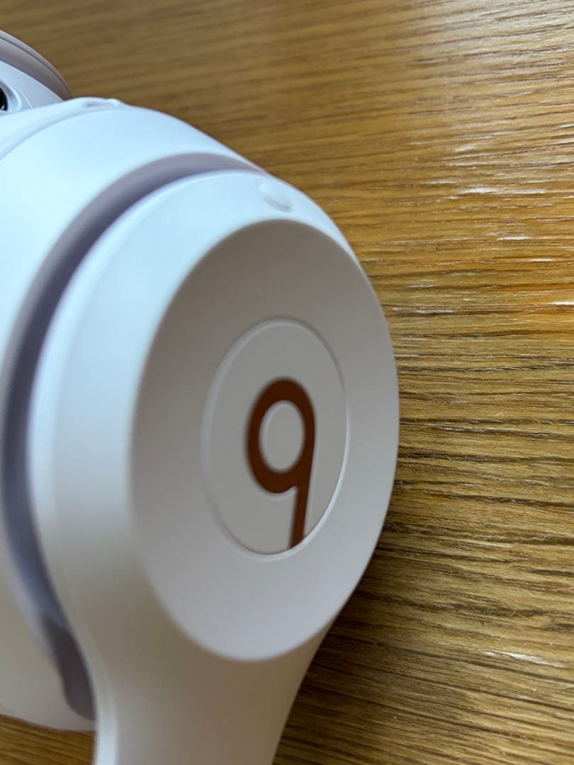 Beats Solo 4 - バッテリー寿命最大50時間 - クラウドピンク