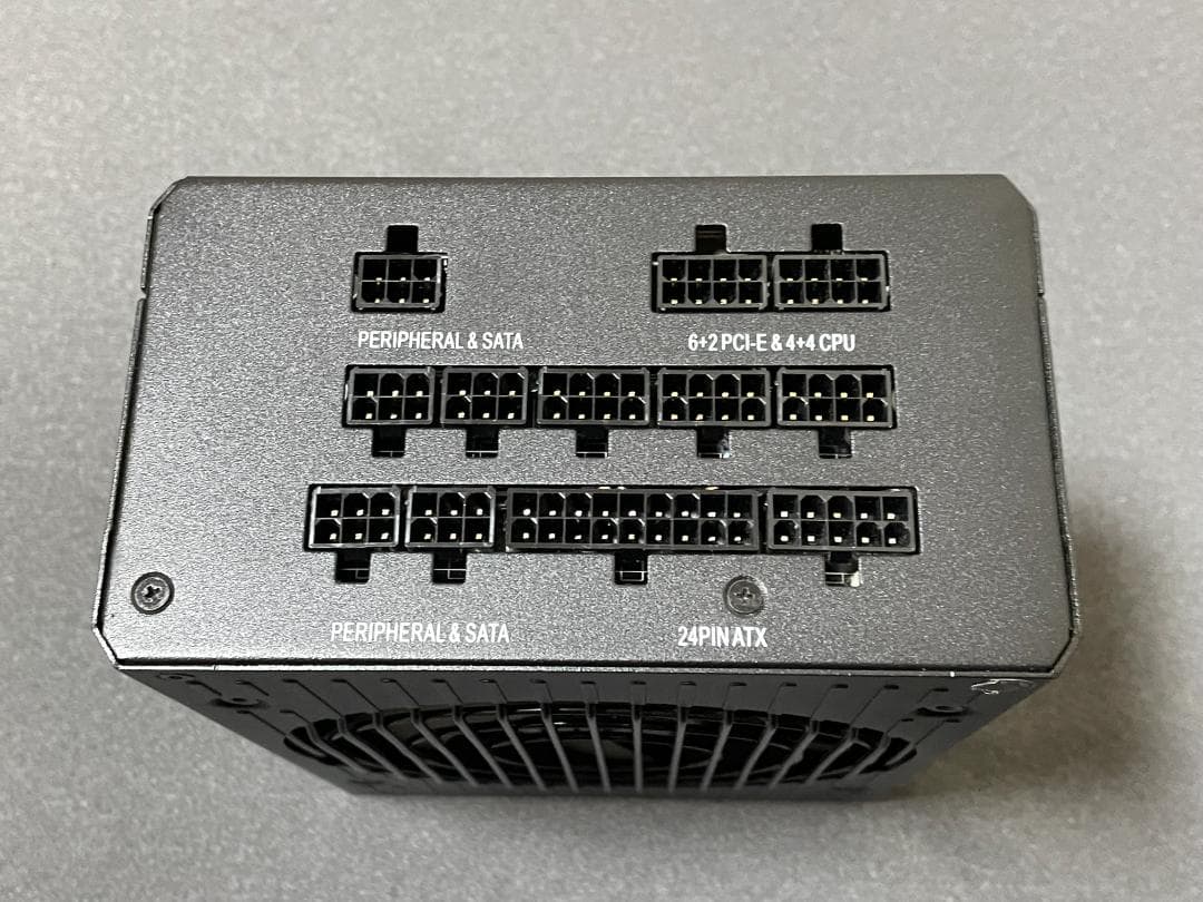 電源ユニット Corsair RM850x