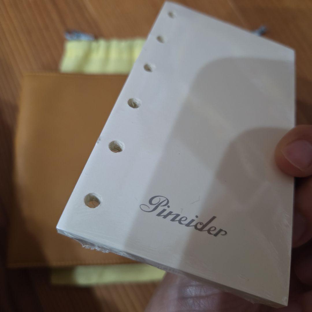 美品pineider ピナイダー手帳&リフィル