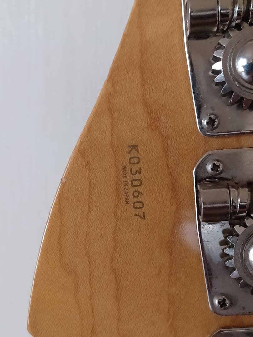 History エレキベース レッド