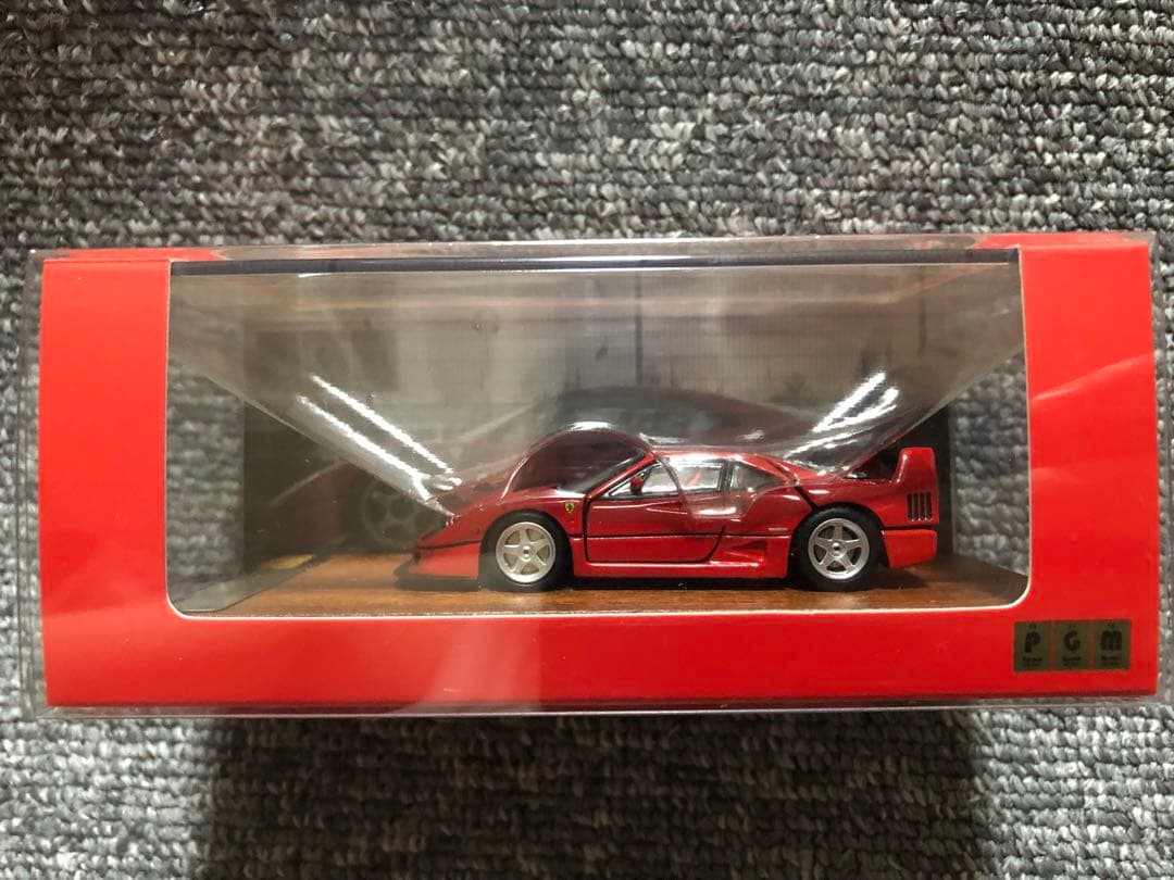 PGM 1/64 フェラーリ F40 LM