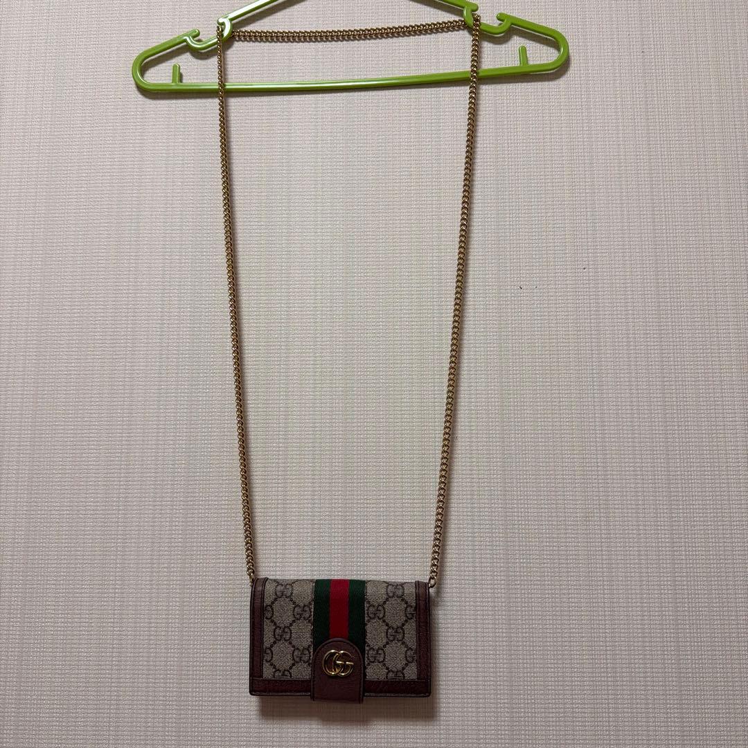 Gucci iPhone ケース SE 7.8 チェーンショルダー 手帳 グッチ