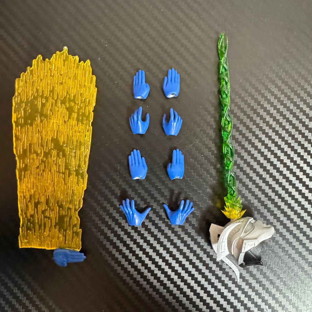 S.H.Figuartsウルトラマンオーブ エメリウムスラッガー 改造品カスタム