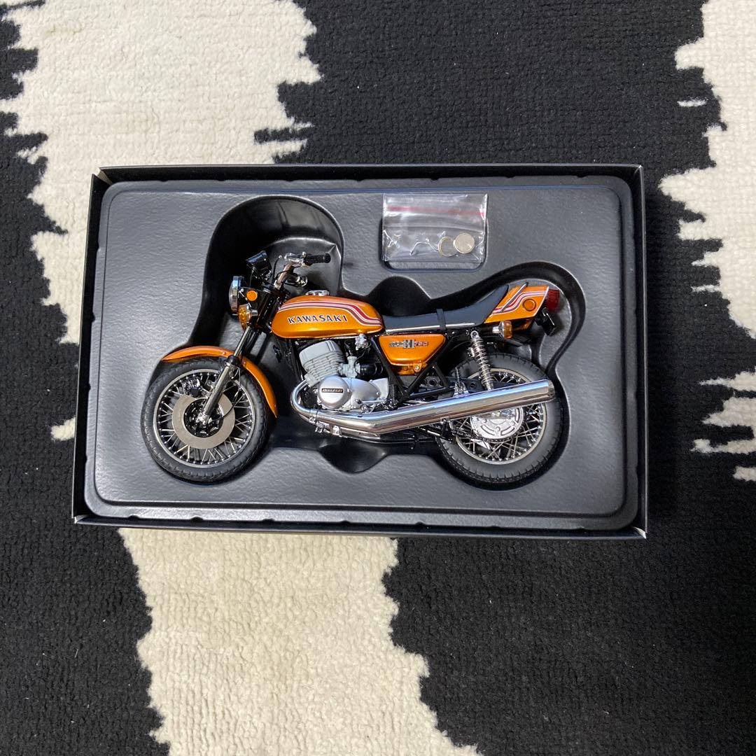 W it's 1/12 Kawasaki MACH Ⅲ 750SS