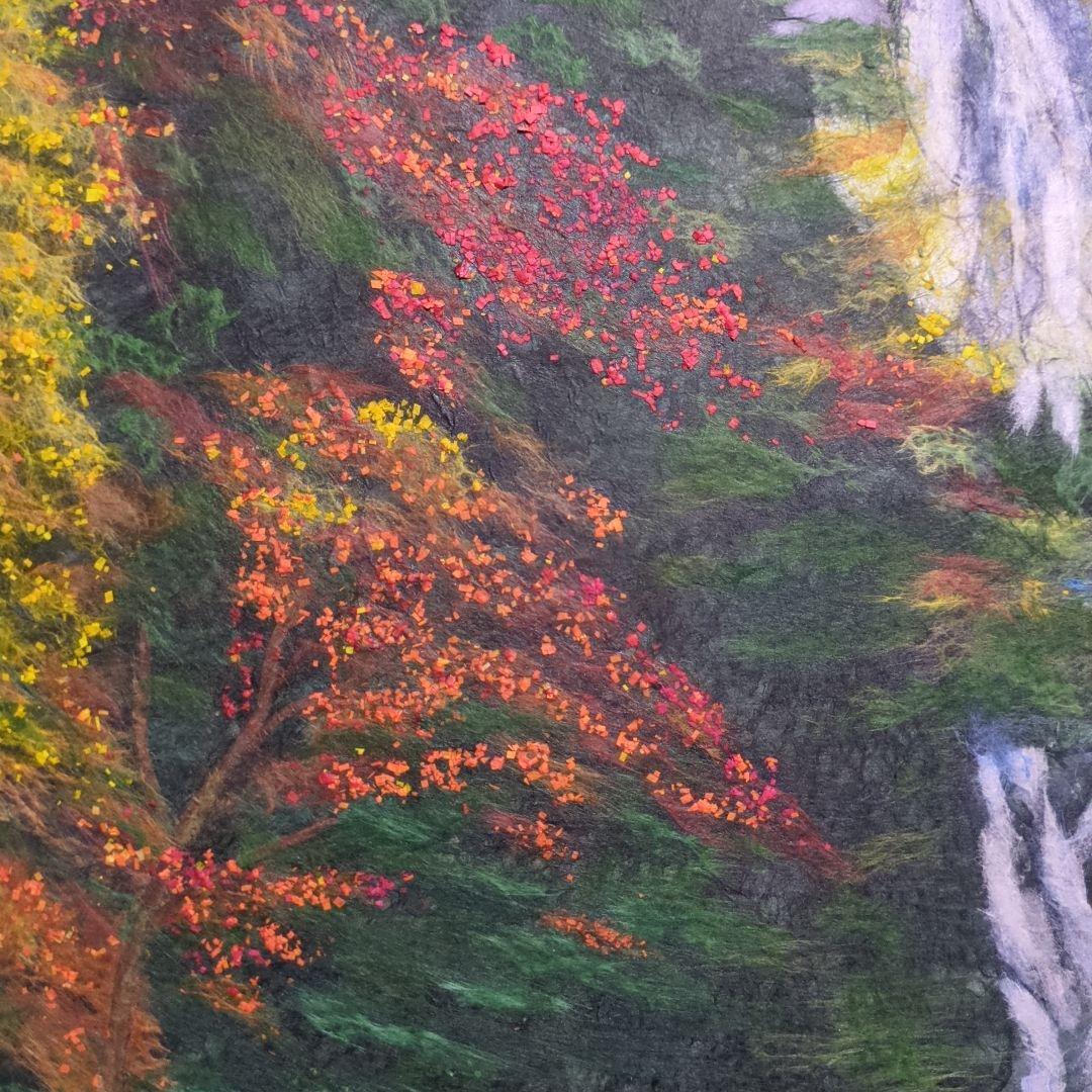 値下げ！【ちぎり絵】「紅葉−滝」　ハンドメイド　(P 10サイズ）暮らしに彩りを