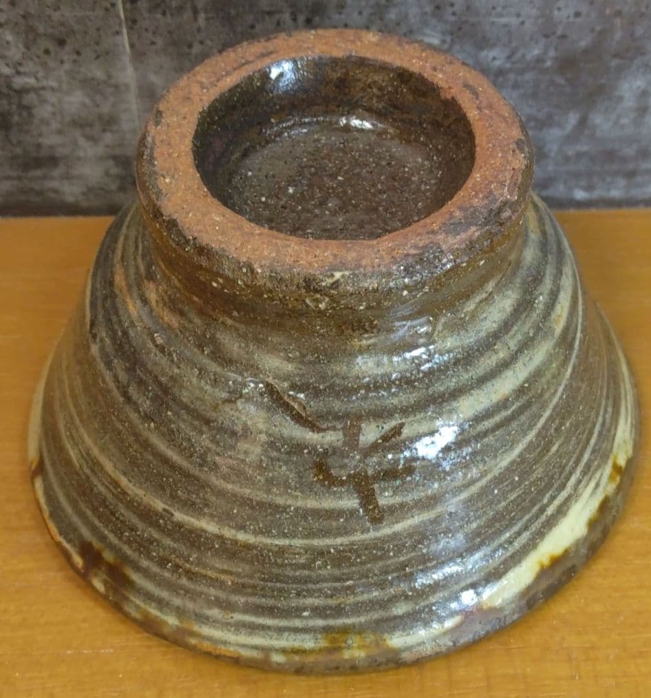 人間国宝 金城次郎 ぐい呑(魚紋ぐい呑）栞 共箱 壷屋焼 壺屋焼 やちむん 美品