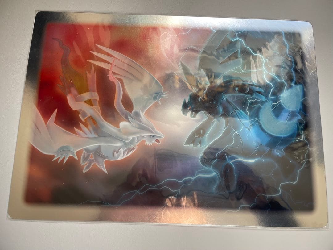 未開封　下敷き　ポケモン　黒と白の攻防　レシラム　ゼクロム