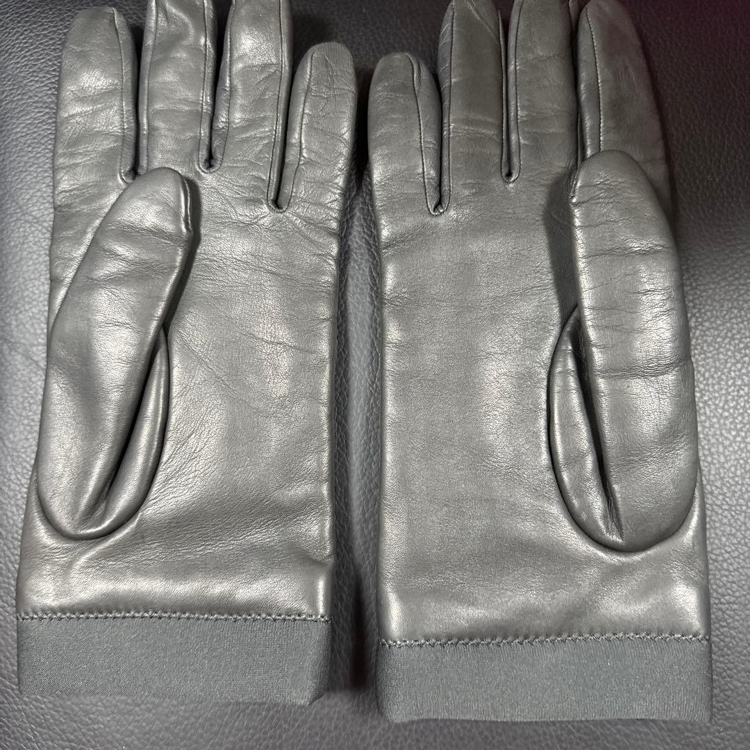値下げしました‼️LOUIS VUITTON CUP 手袋 黒とグレー
