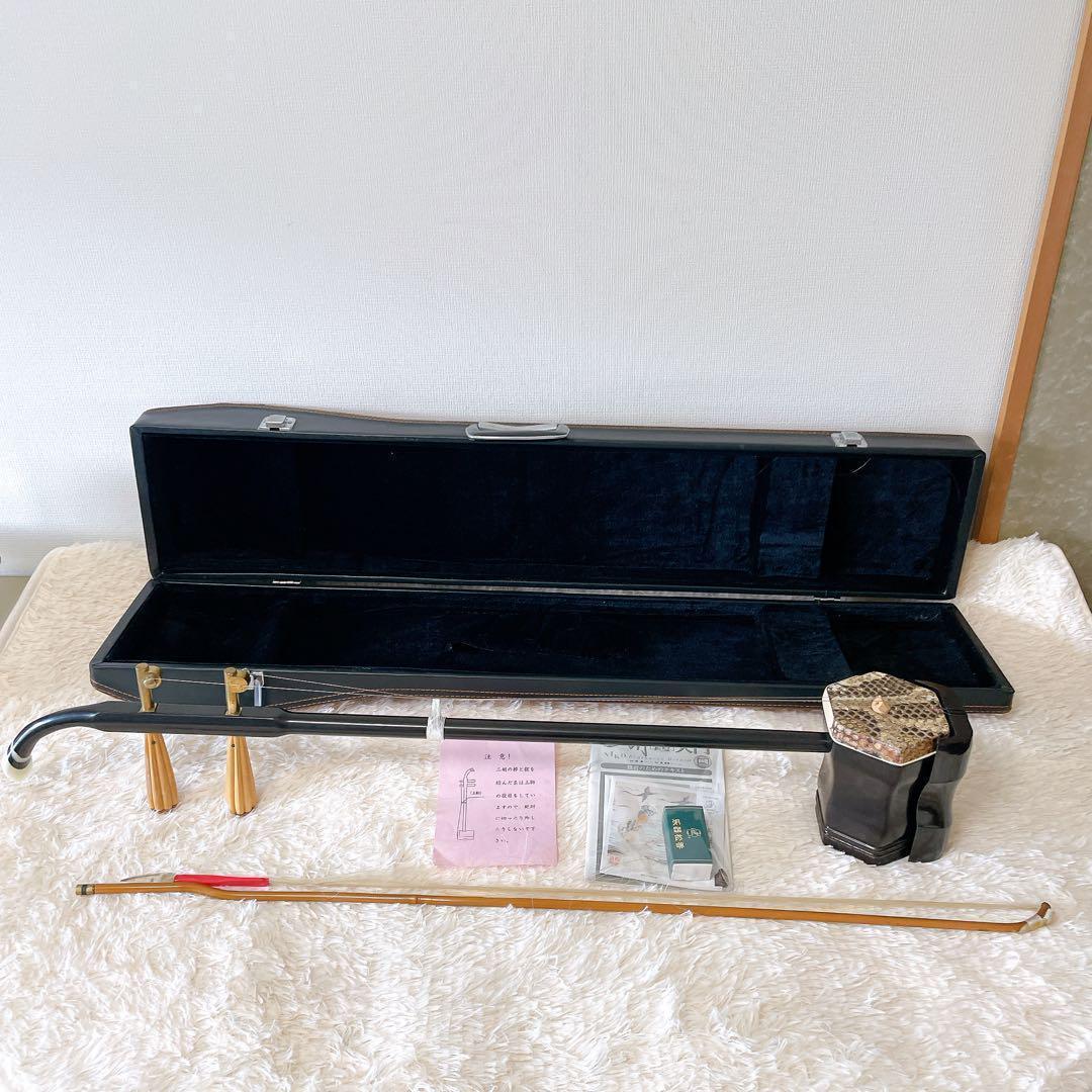 【音出しOK】二胡　蛇皮製　ハードケース付き