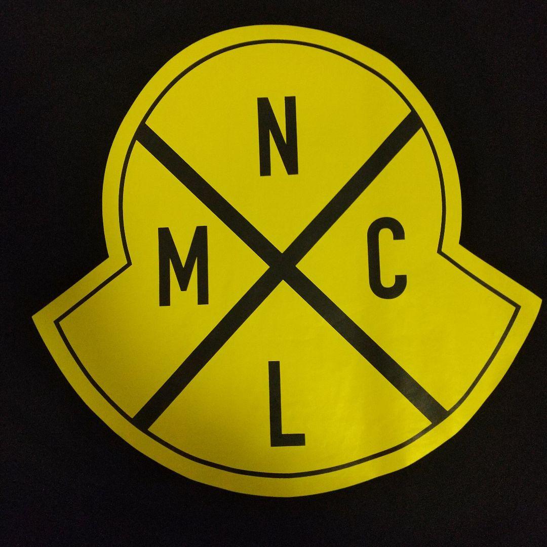 MONCLER イエロー ロゴ Tシャツ