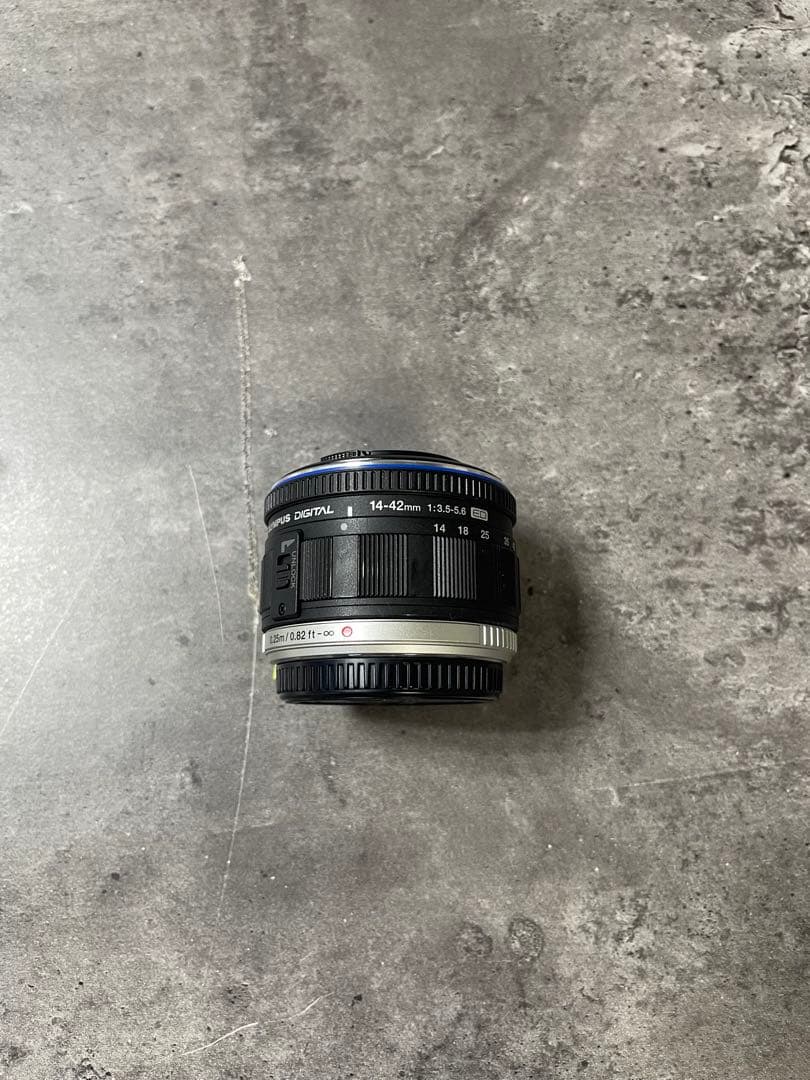 OLYMPUS 14-42mm f/3.5-5.6 ズームレンズ