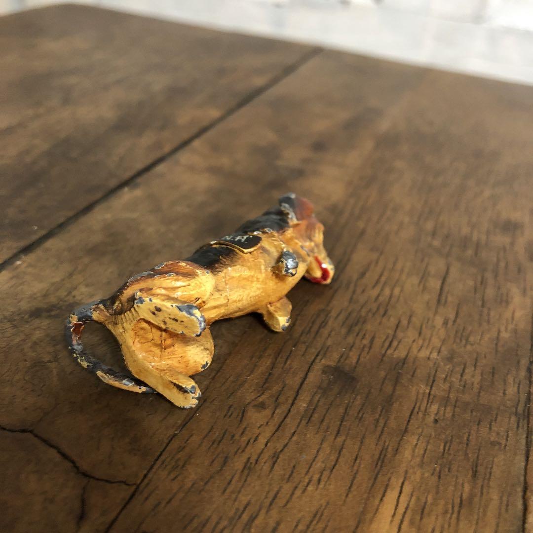 アンティーク　犬　オブジェ　ダツクスフント