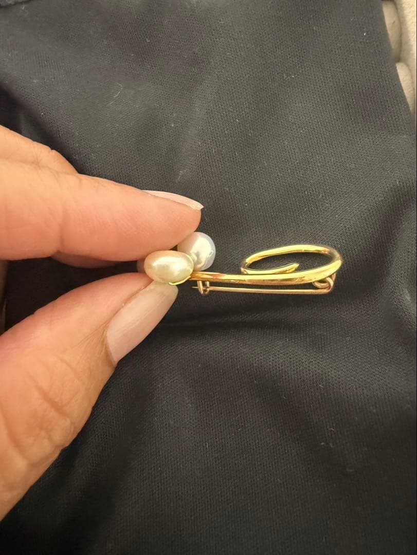 K18 刻印　あり　ブロチ