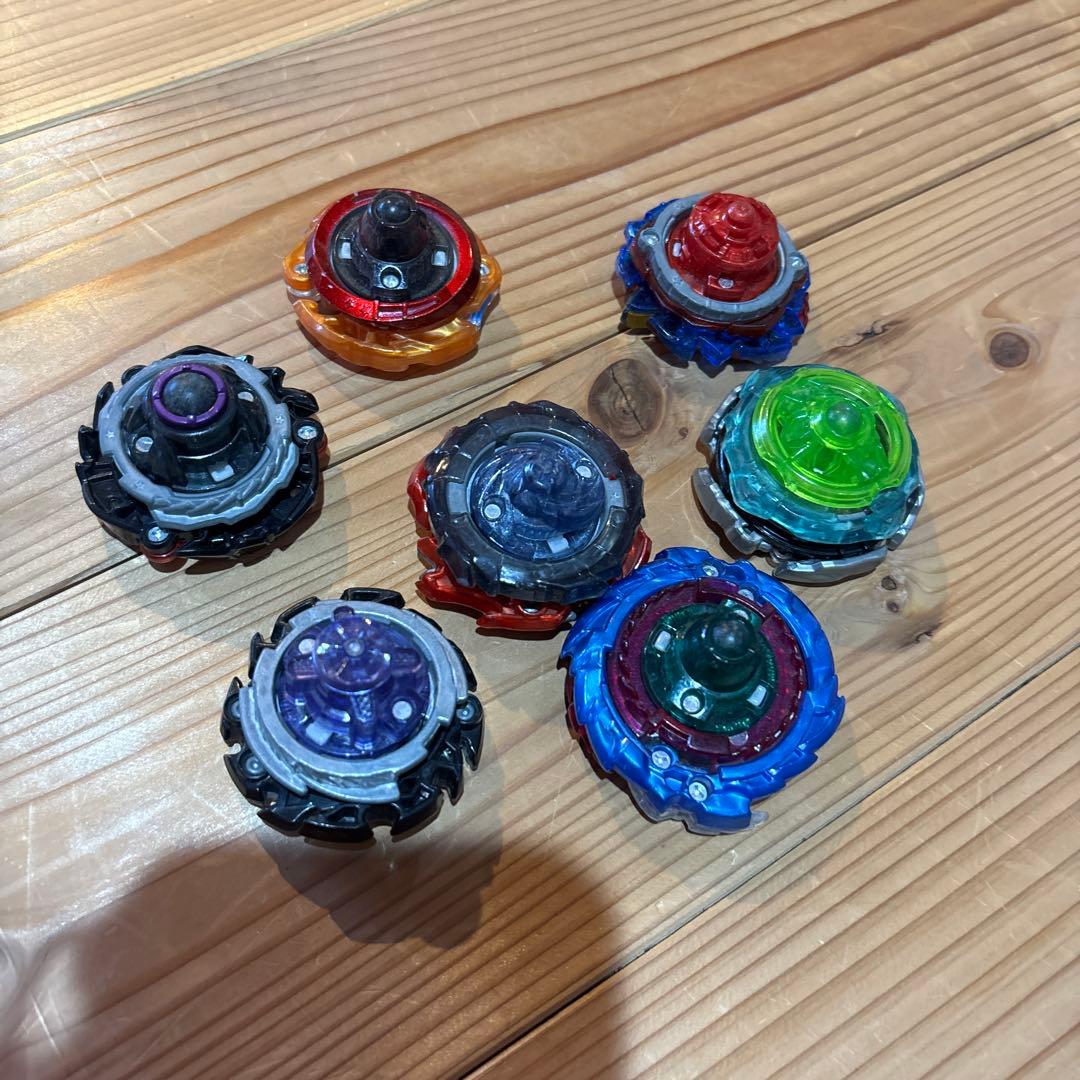 ベイブレードX ダブルエクストリームスタジアムセットと他のベイブレード達たくさん
