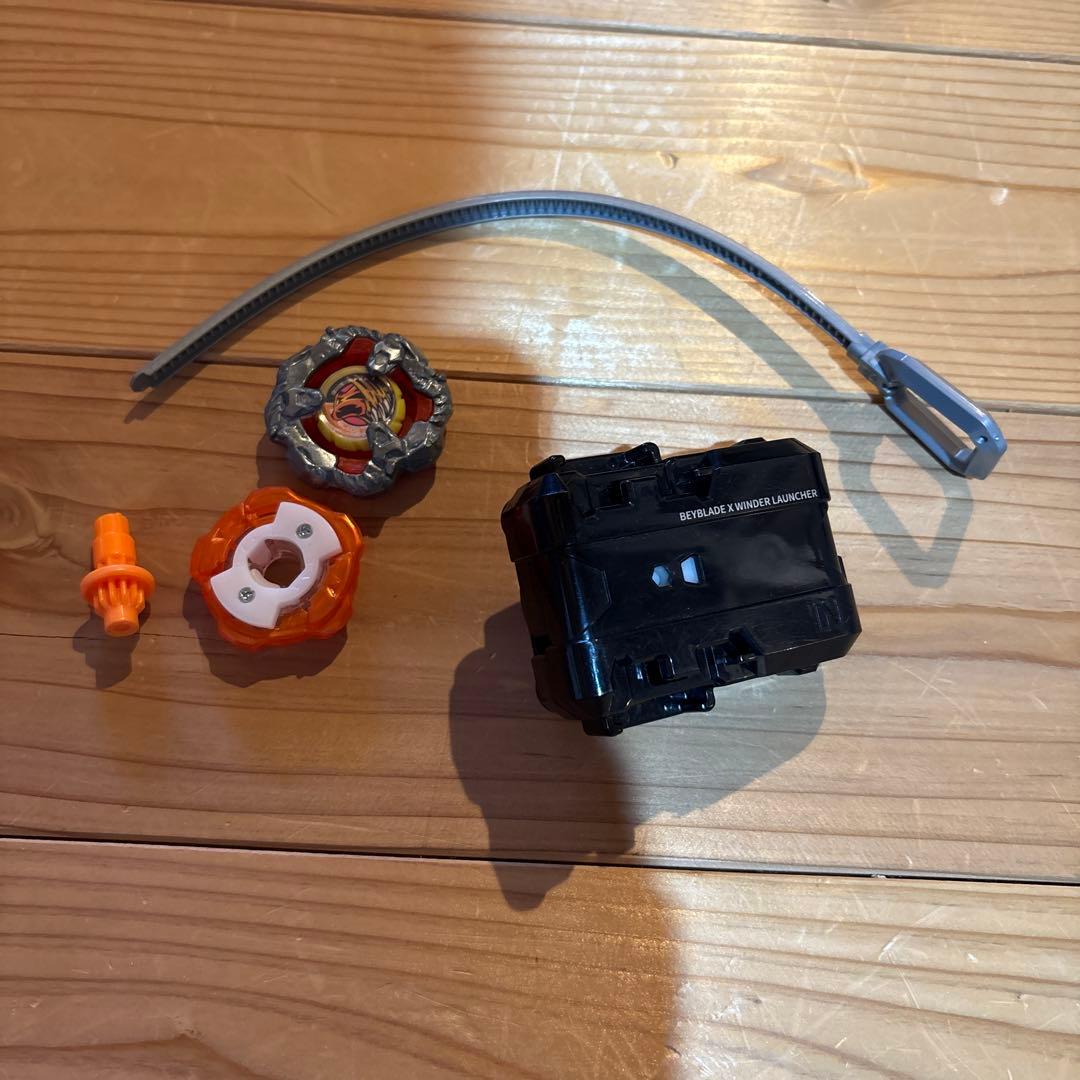 ベイブレードX ダブルエクストリームスタジアムセットと他のベイブレード達たくさん