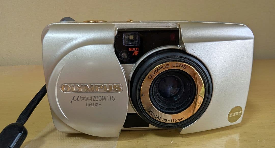 30年以上前の　オリンパス　カメラ