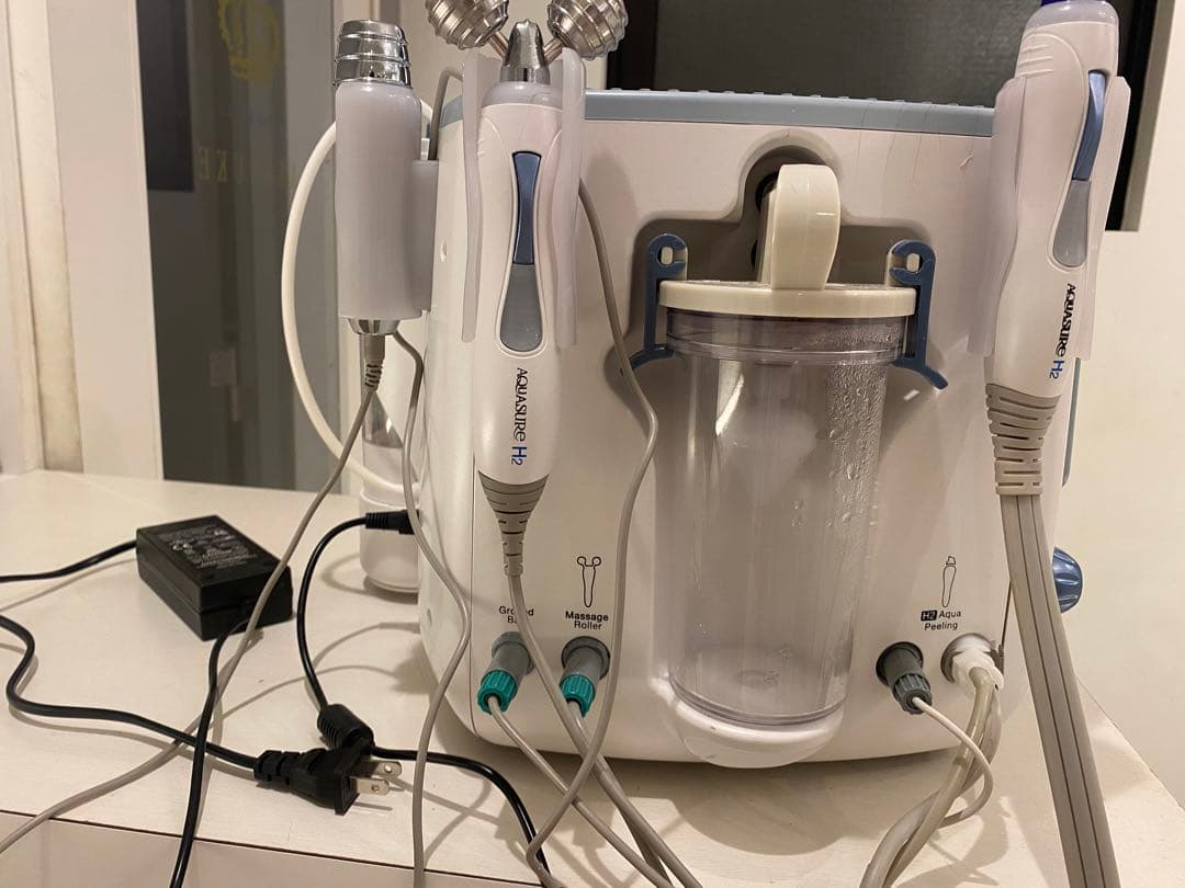 ハイドラフェイシャル　毛穴洗浄